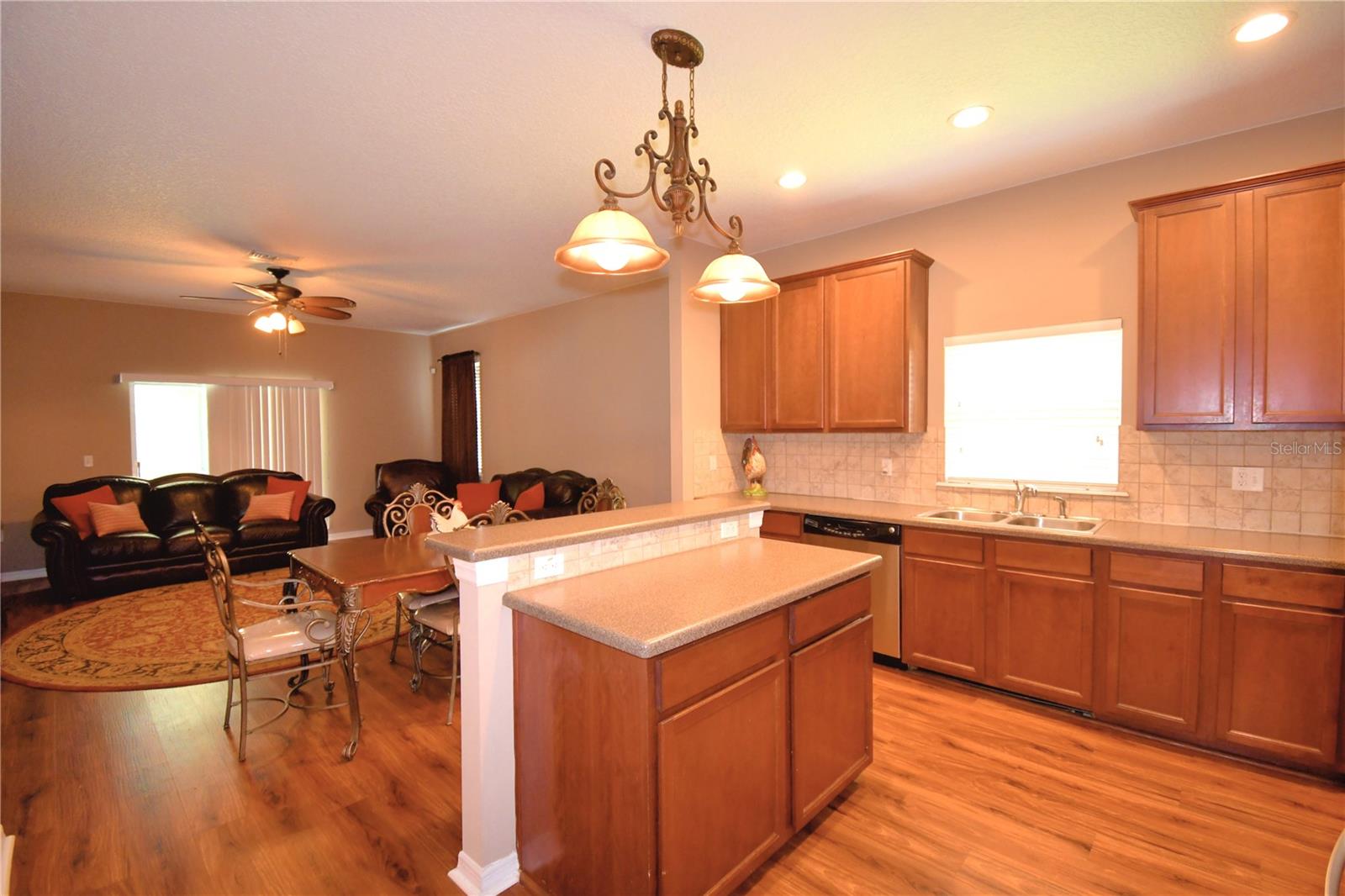 2721 WALDEN WOODS DR, PLANT CITY, FL, 33566