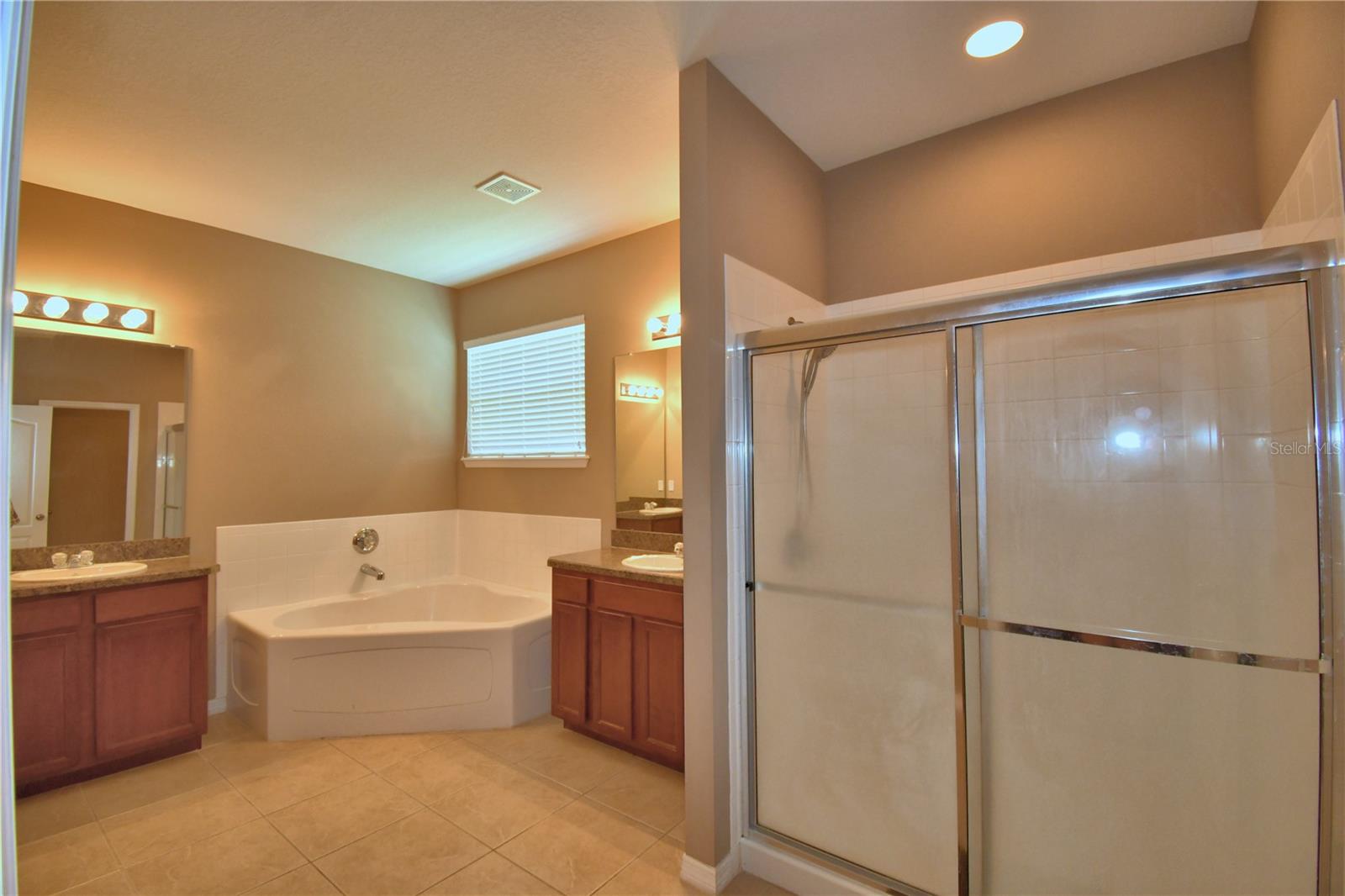 2721 WALDEN WOODS DR, PLANT CITY, FL, 33566