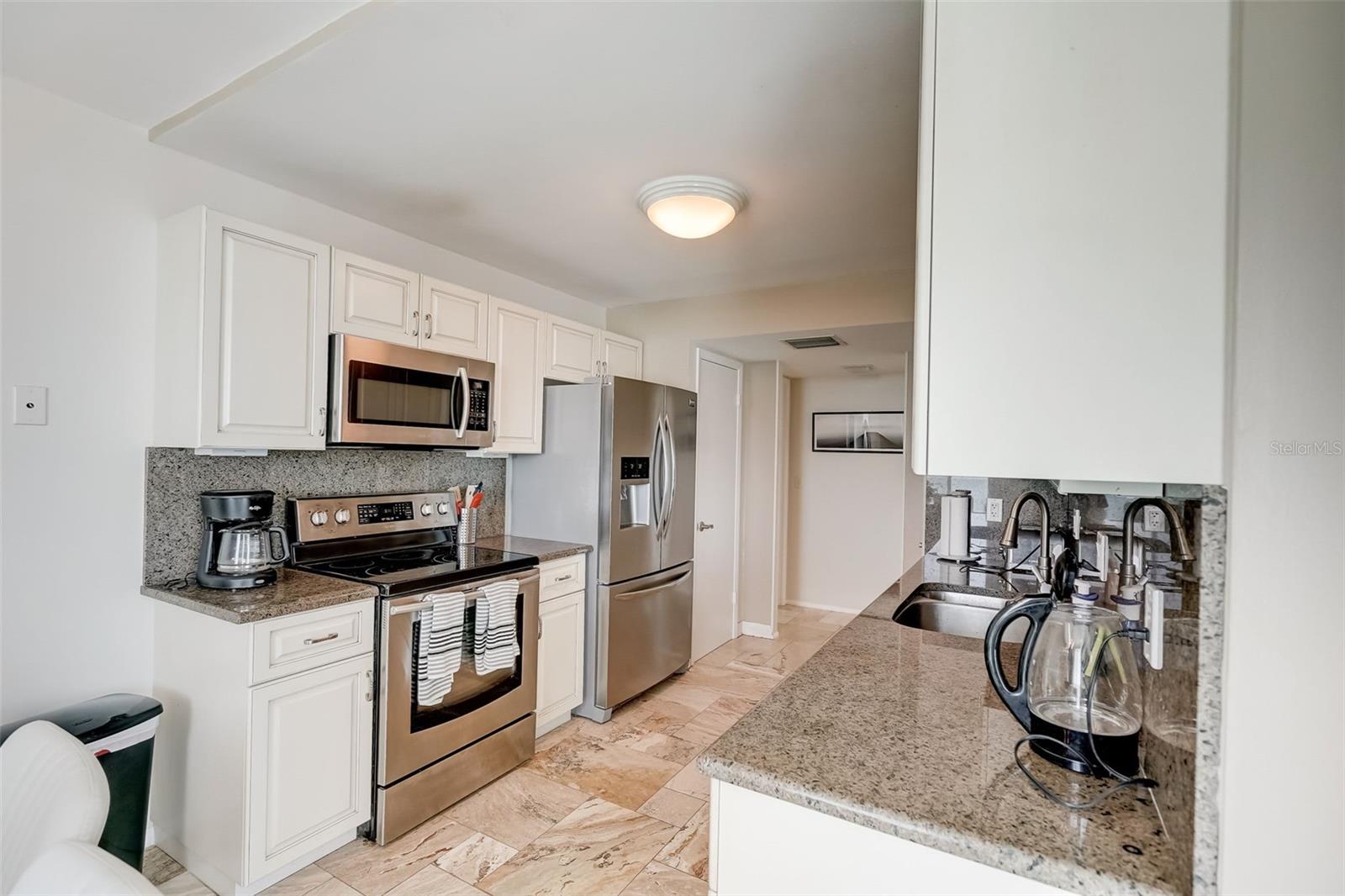 2425 GULF OF MEXICO DR #14B, LONGBOAT KEY, FL, 34228