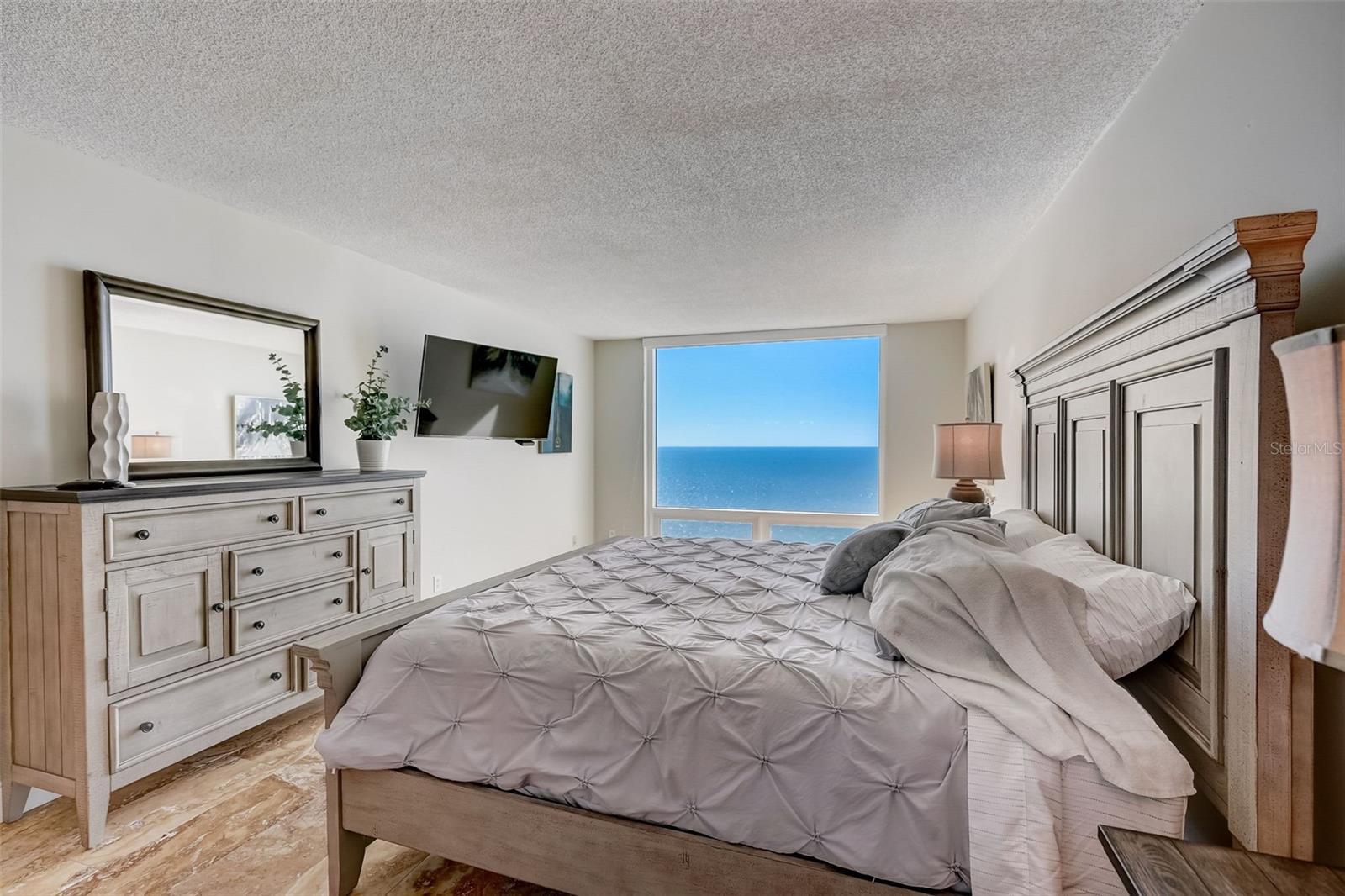 2425 GULF OF MEXICO DR #14B, LONGBOAT KEY, FL, 34228