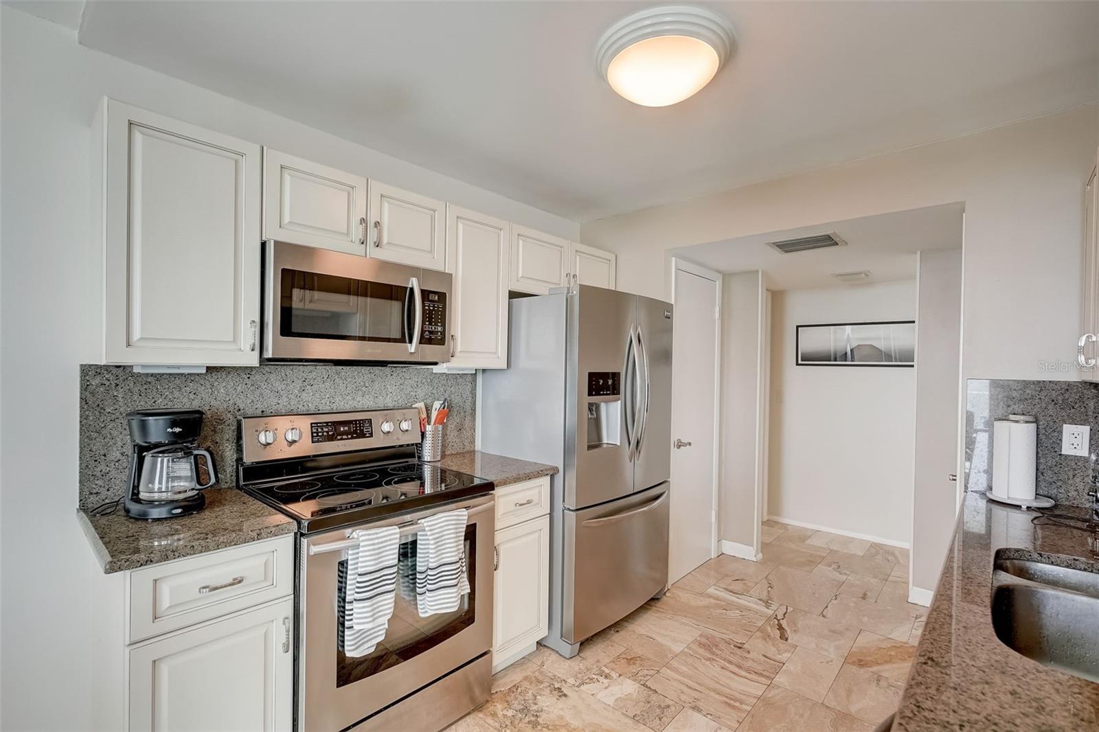 2425 GULF OF MEXICO DR #14B, LONGBOAT KEY, FL, 34228