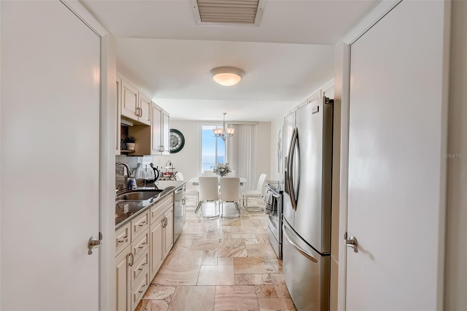 2425 GULF OF MEXICO DR #14B, LONGBOAT KEY, FL, 34228