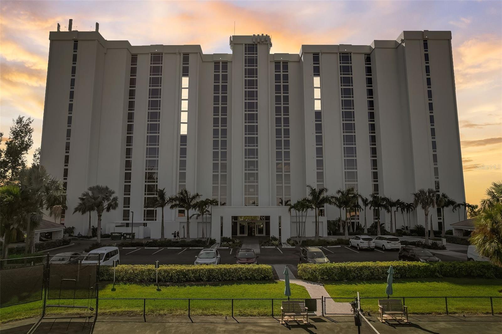 2425 GULF OF MEXICO DR #14B, LONGBOAT KEY, FL, 34228