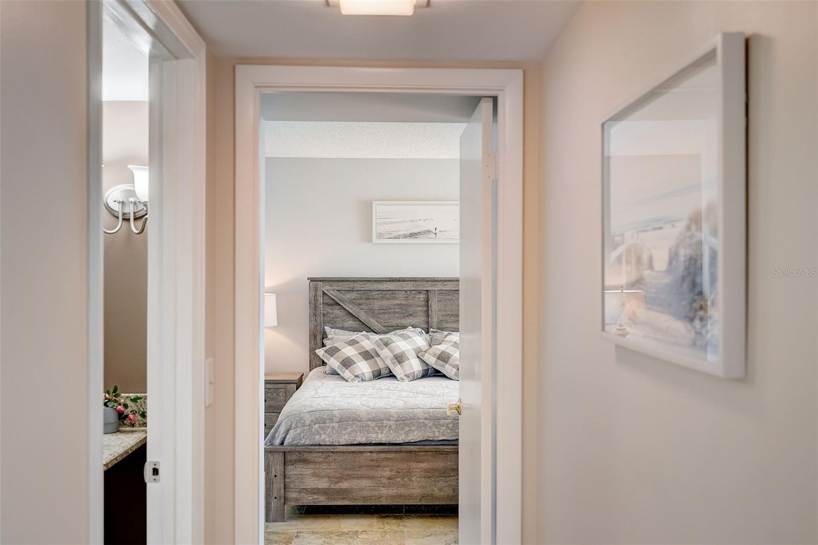 2425 GULF OF MEXICO DR #14B, LONGBOAT KEY, FL, 34228