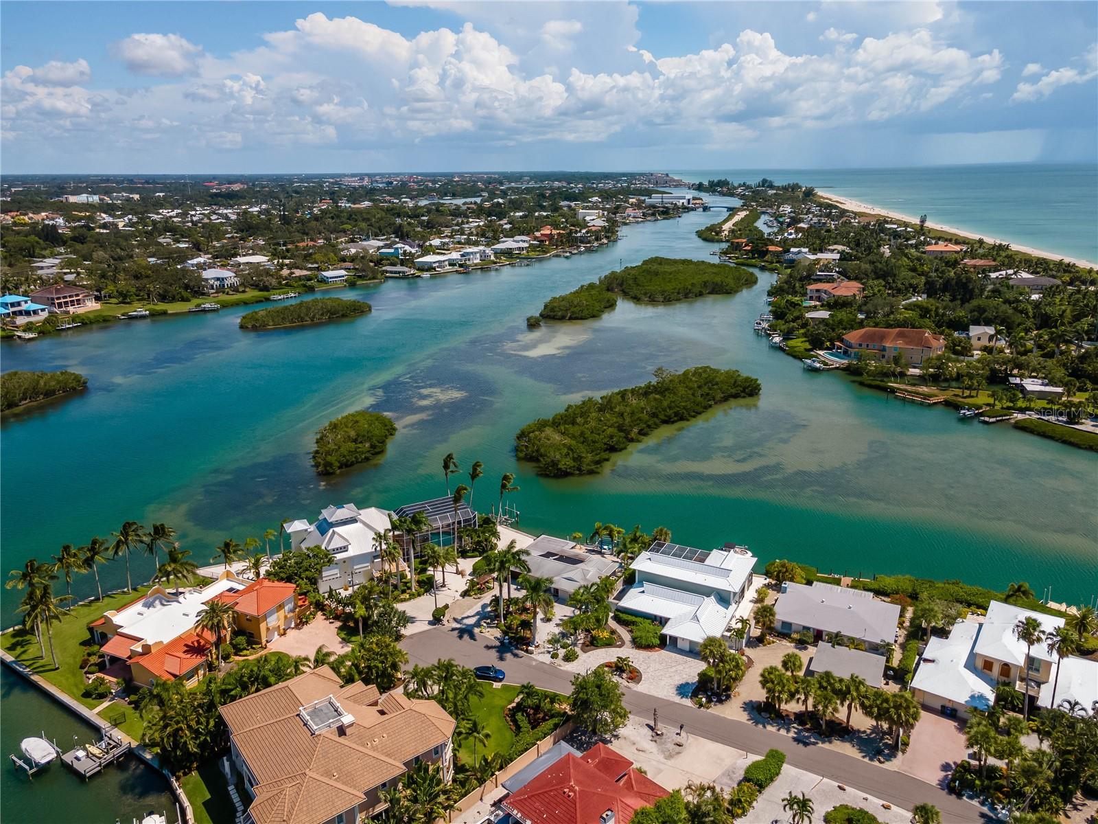 922 CASEY COVE DR, NOKOMIS, FL, 34275