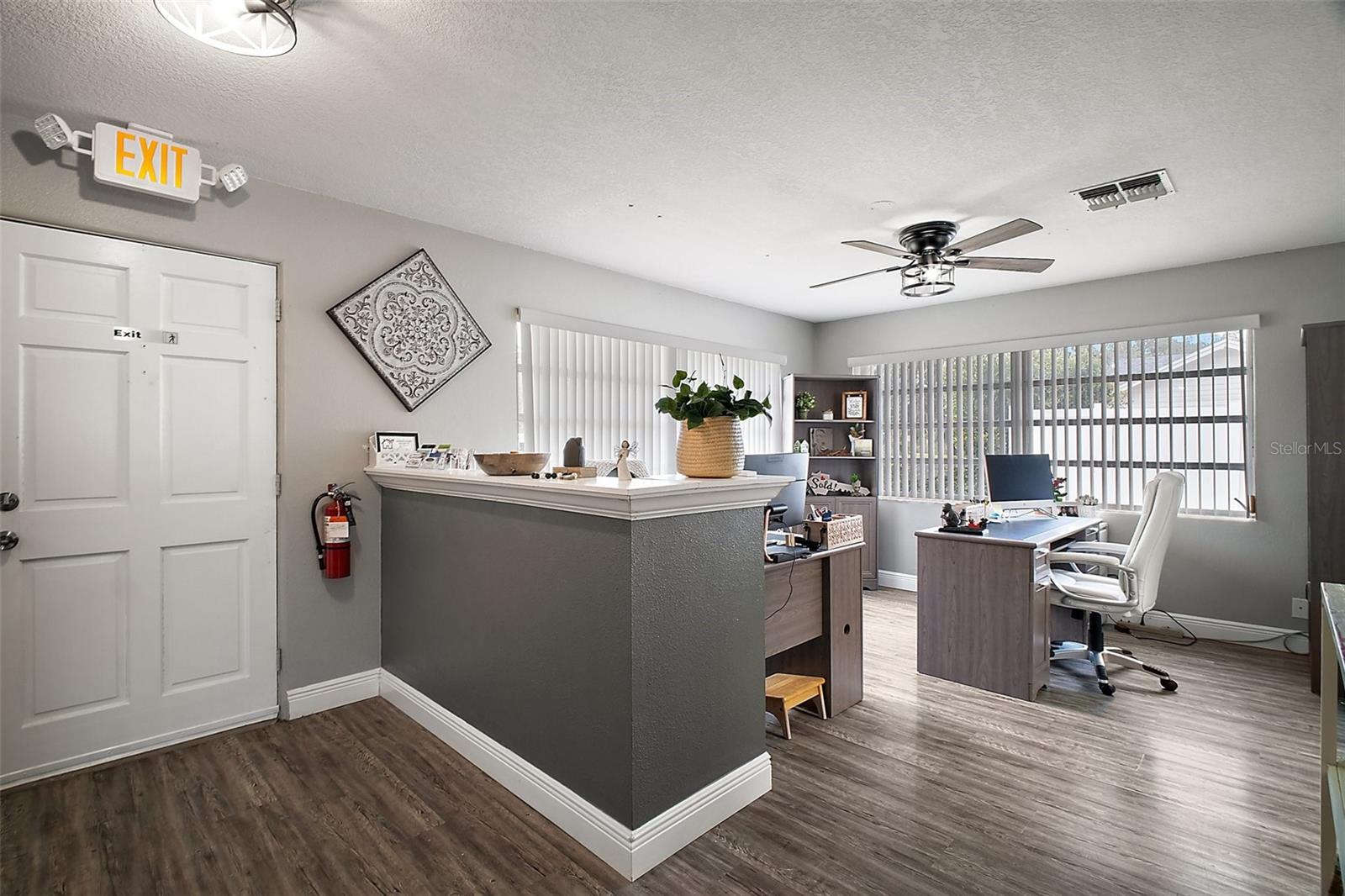 712 N GROVE ST, EUSTIS, FL, 32726