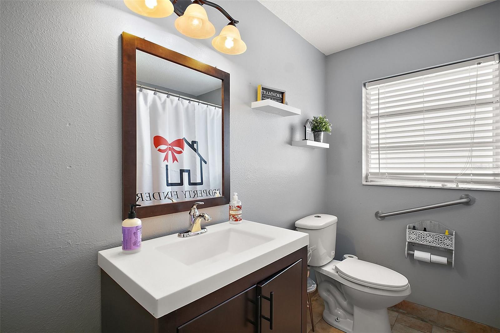 712 N GROVE ST, EUSTIS, FL, 32726