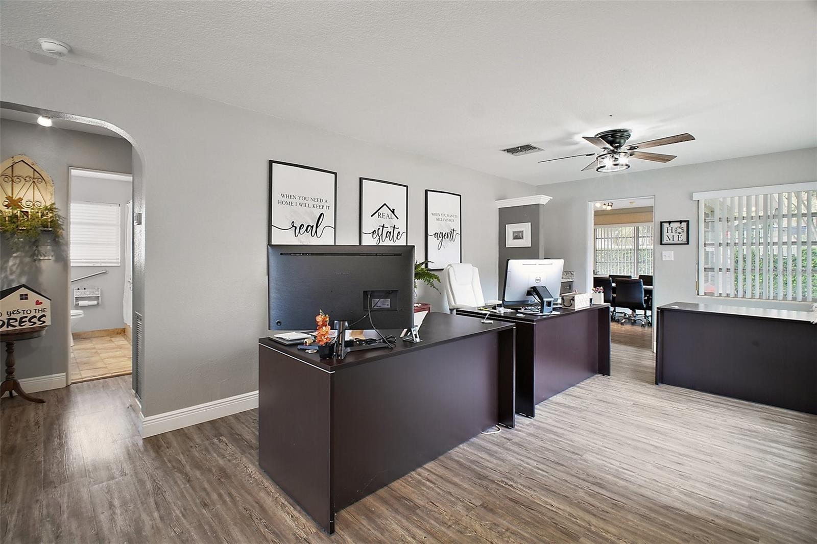 712 N GROVE ST, EUSTIS, FL, 32726