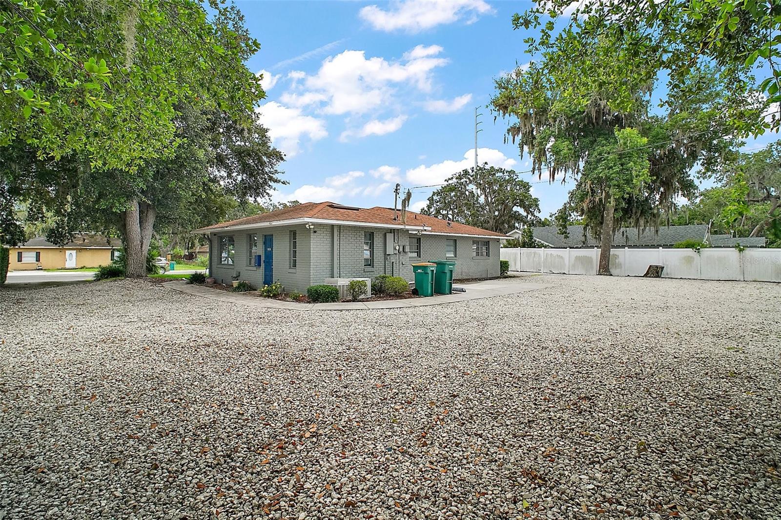 712 N GROVE ST, EUSTIS, FL, 32726