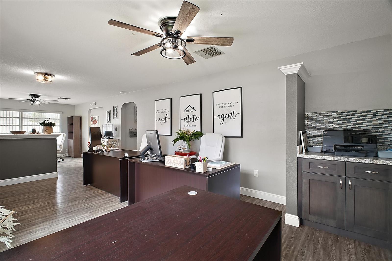 712 N GROVE ST, EUSTIS, FL, 32726