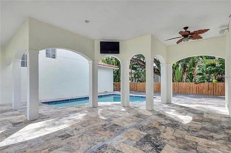 2712 W LEILA AVE, TAMPA, FL, 33611