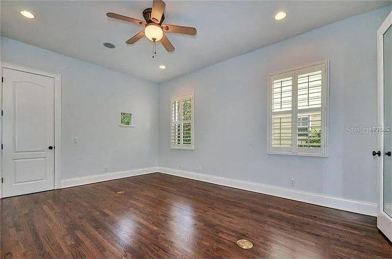 2712 W LEILA AVE, TAMPA, FL, 33611