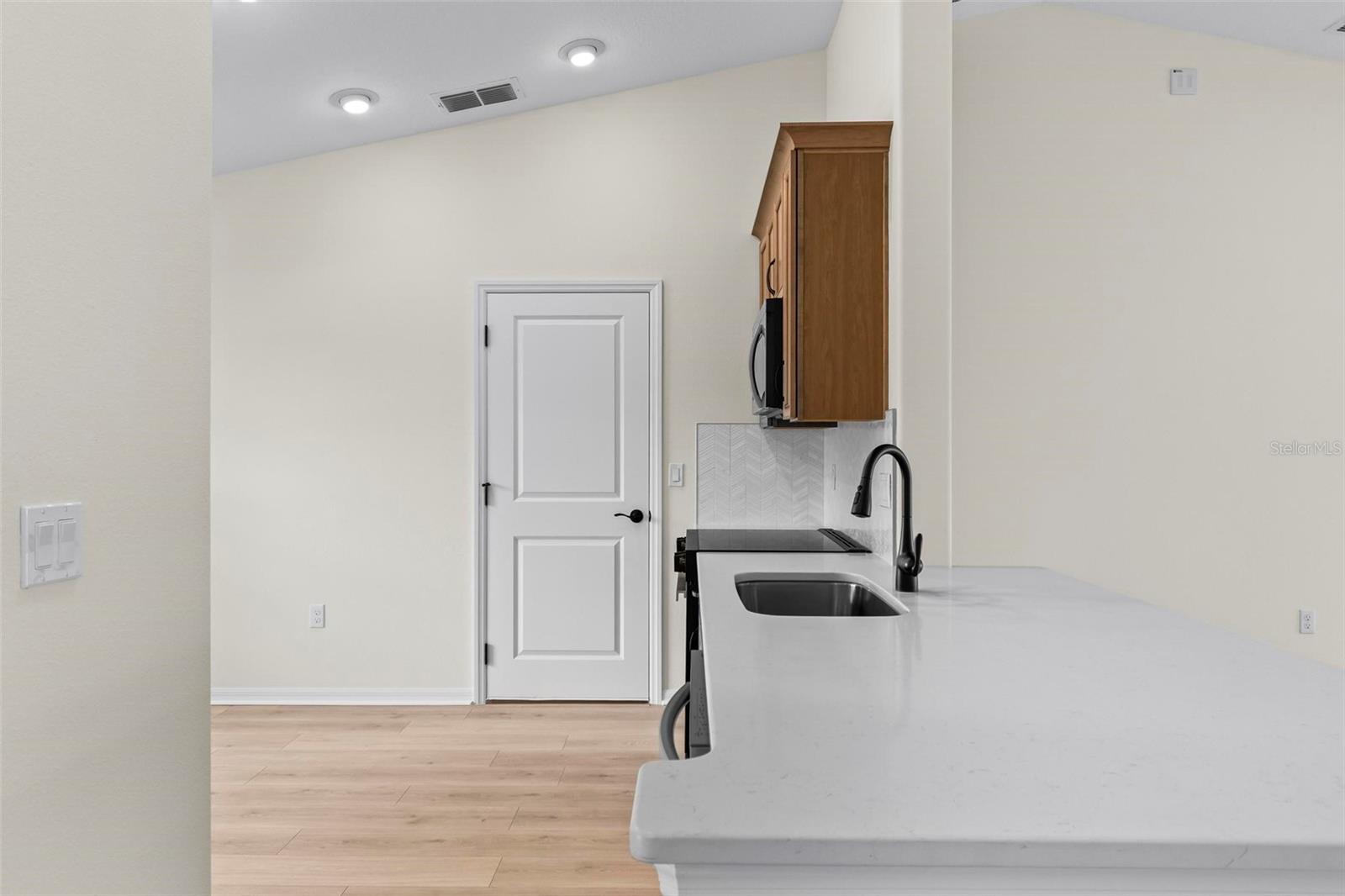 16 PRIORY LN, PALM COAST, FL, 32164