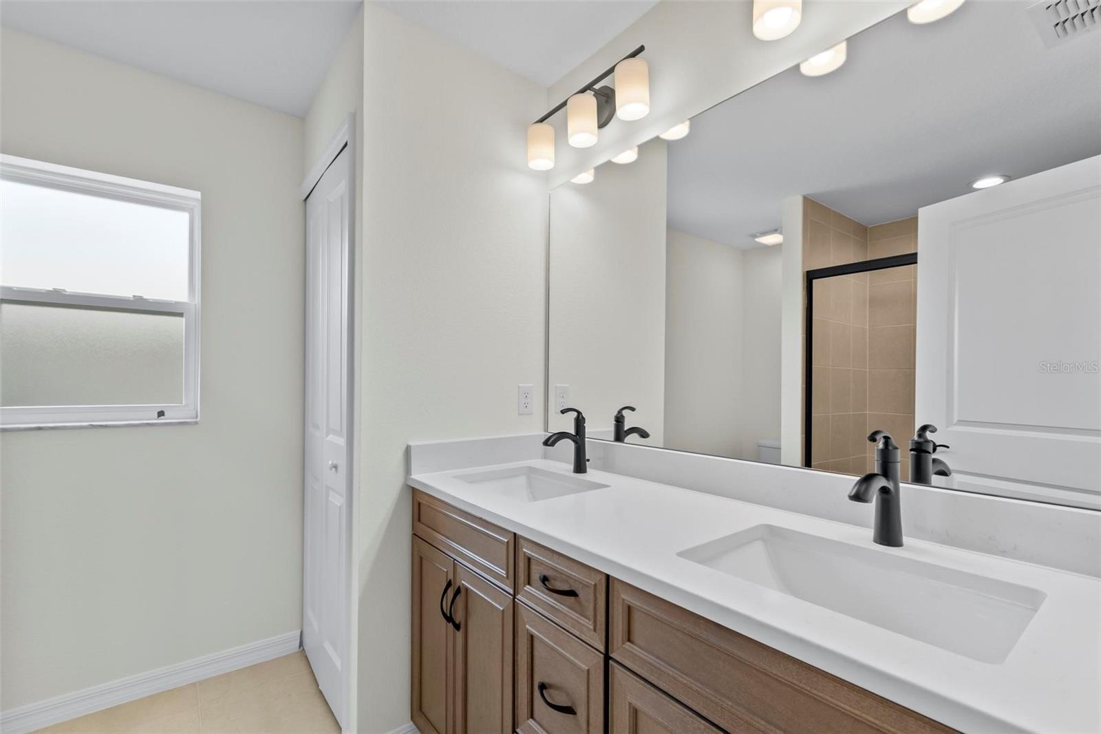 16 PRIORY LN, PALM COAST, FL, 32164