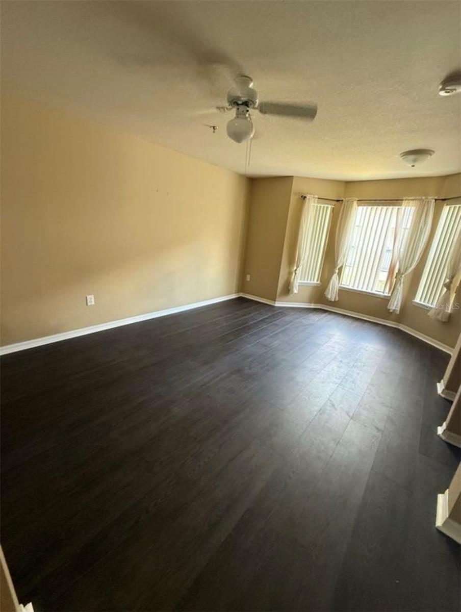 8517 ISLAND BREEZE LN #207, TEMPLE TERRACE, FL, 33637