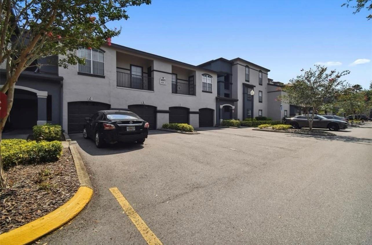 8517 ISLAND BREEZE LN #207, TEMPLE TERRACE, FL, 33637