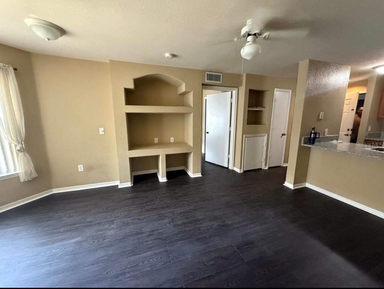 8517 ISLAND BREEZE LN #207, TEMPLE TERRACE, FL, 33637