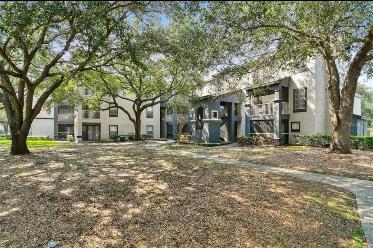 8517 ISLAND BREEZE LN #207, TEMPLE TERRACE, FL, 33637