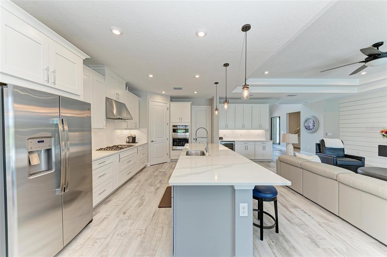 8264 SUMMER NIGHT RD, SARASOTA, FL, 34241