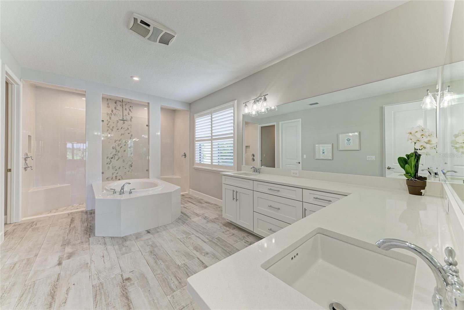 8264 SUMMER NIGHT RD, SARASOTA, FL, 34241