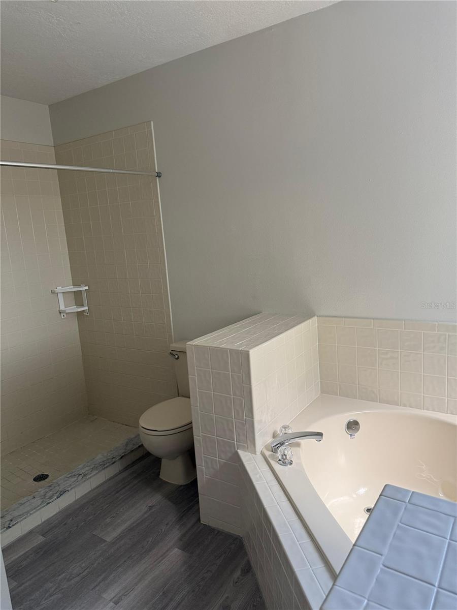 2833 FALLING TREE CIR, ORLANDO, FL, 32837