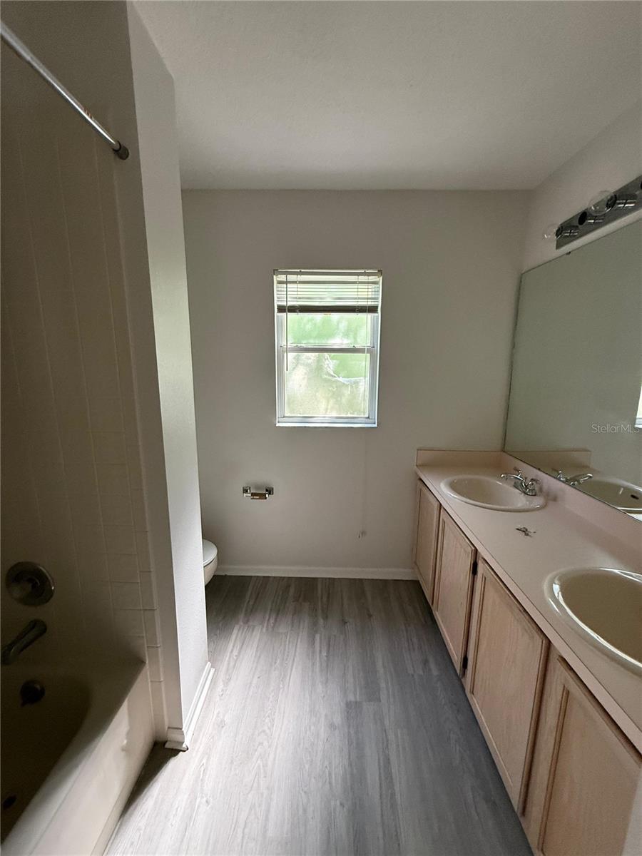 2833 FALLING TREE CIR, ORLANDO, FL, 32837