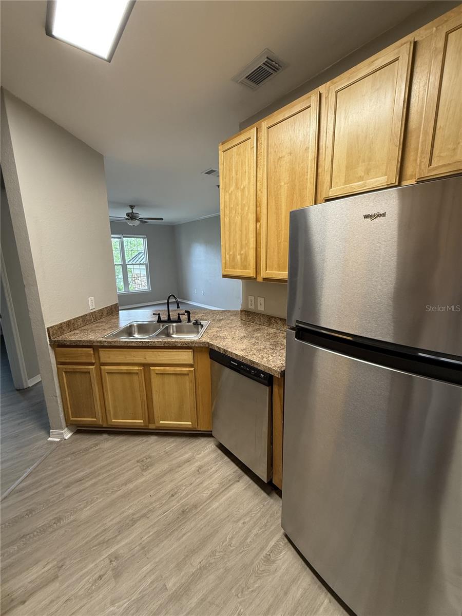 10019 COURTNEY PALMS BLVD #204, TAMPA, FL, 33619