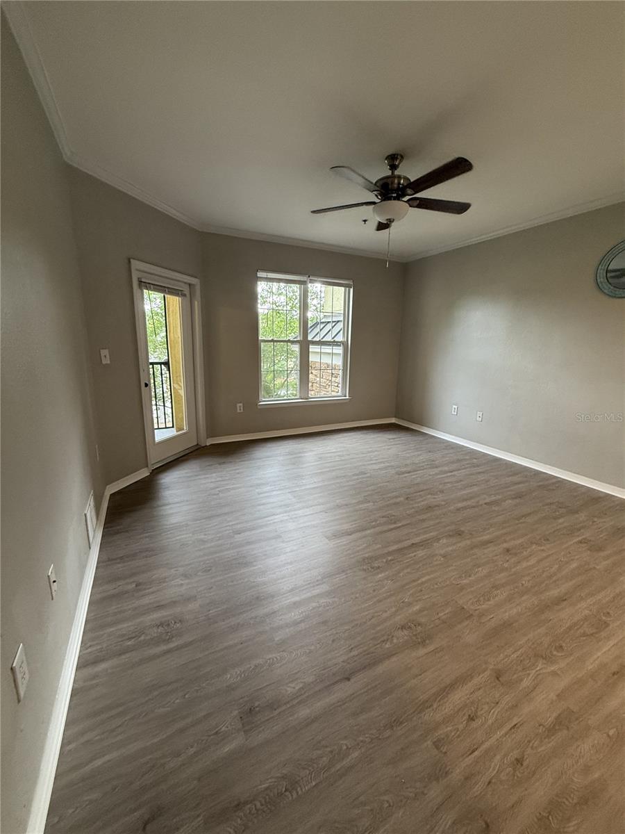 10019 COURTNEY PALMS BLVD #204, TAMPA, FL, 33619