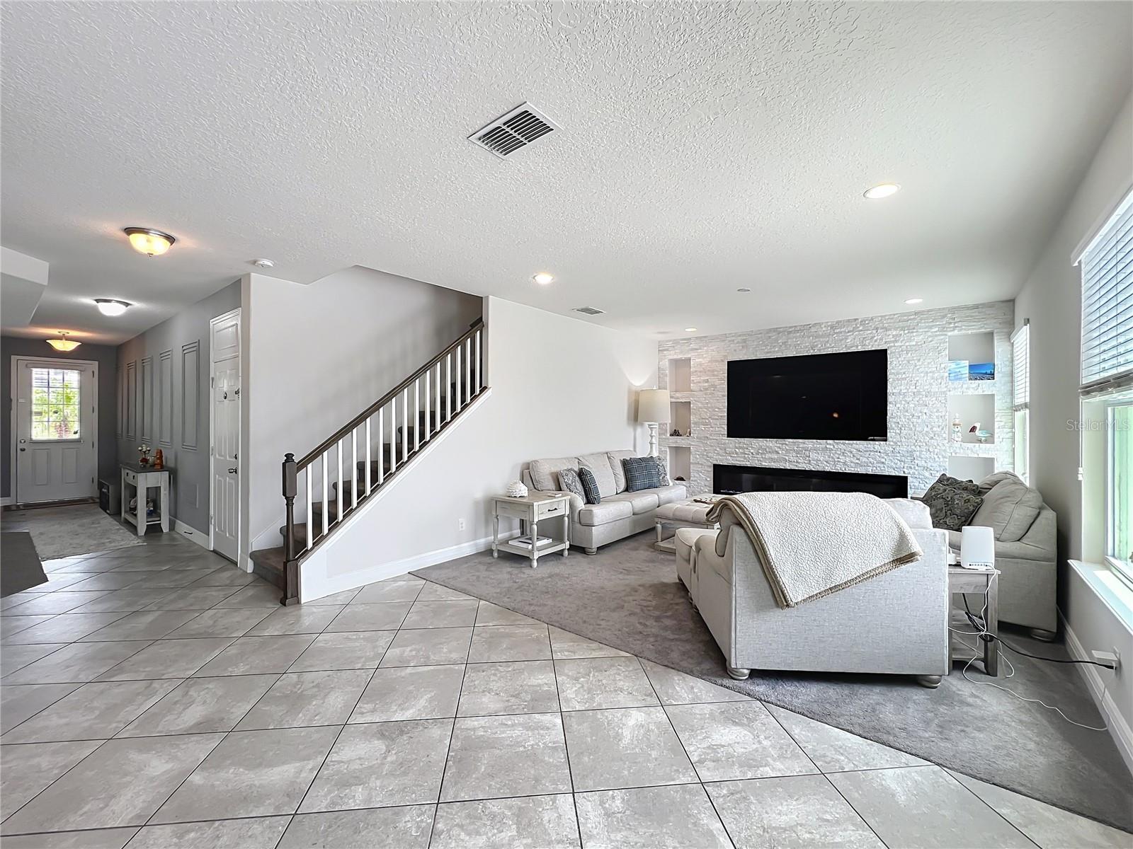 4993 SOUTHLAWN AVE, ORLANDO, FL, 32811