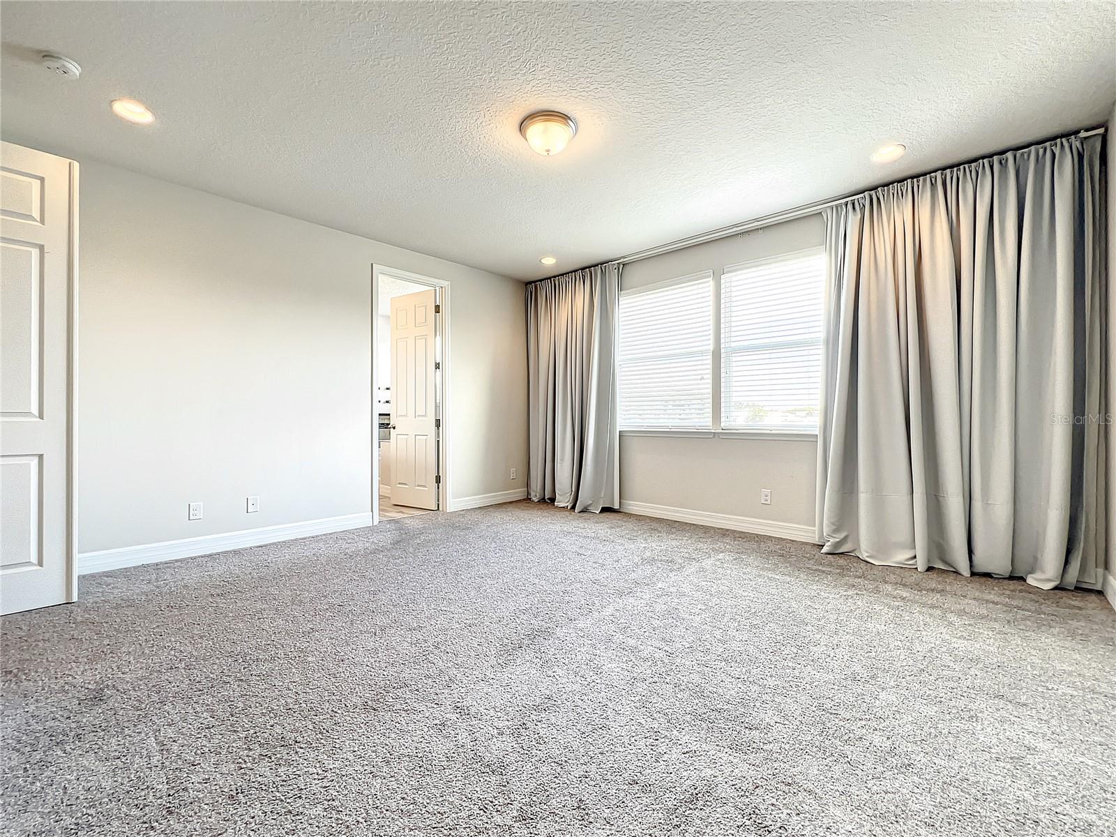 4993 SOUTHLAWN AVE, ORLANDO, FL, 32811