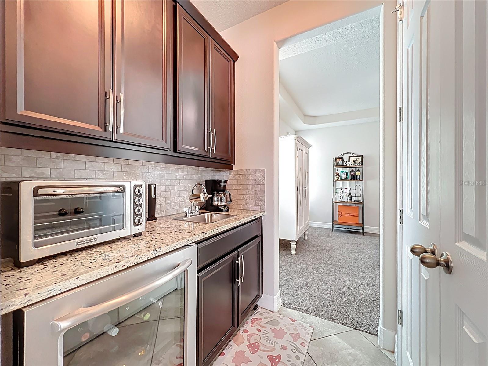 4993 SOUTHLAWN AVE, ORLANDO, FL, 32811