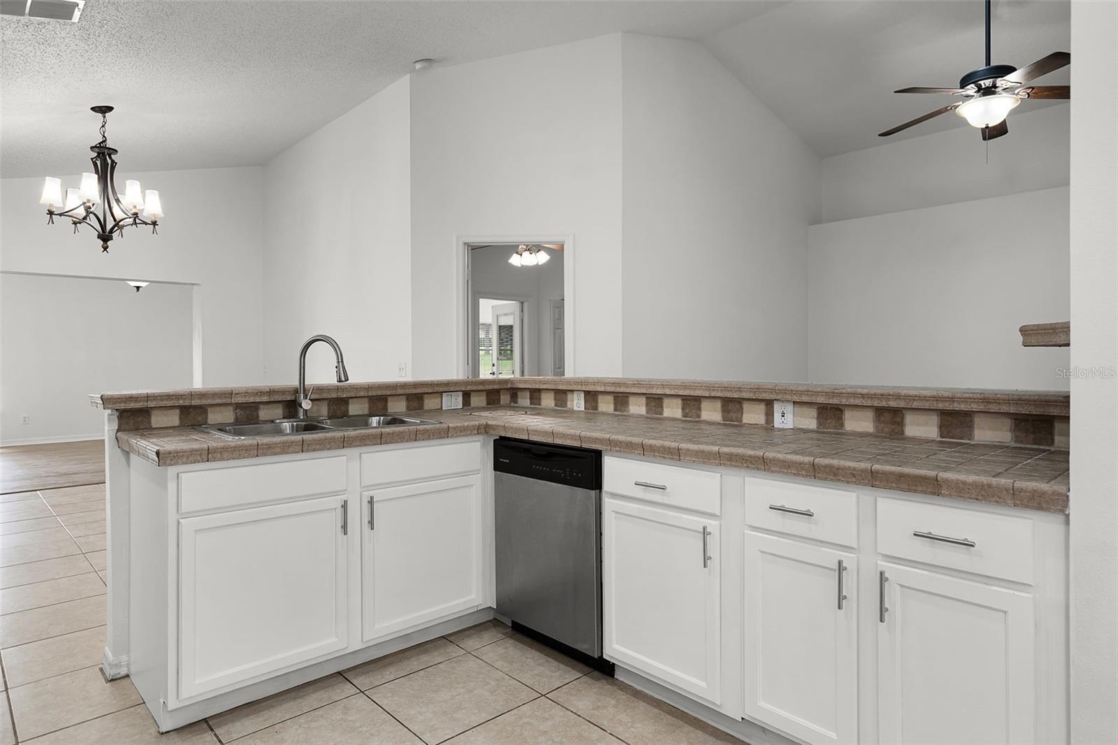 142 STONEGATE PASS, DAVENPORT, FL, 33897