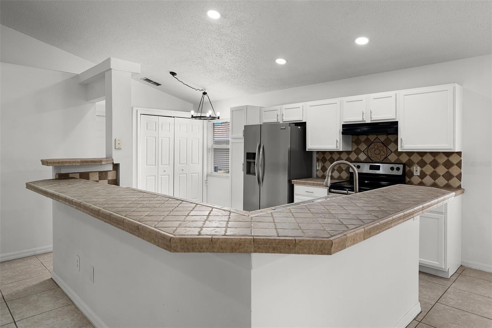 142 STONEGATE PASS, DAVENPORT, FL, 33897