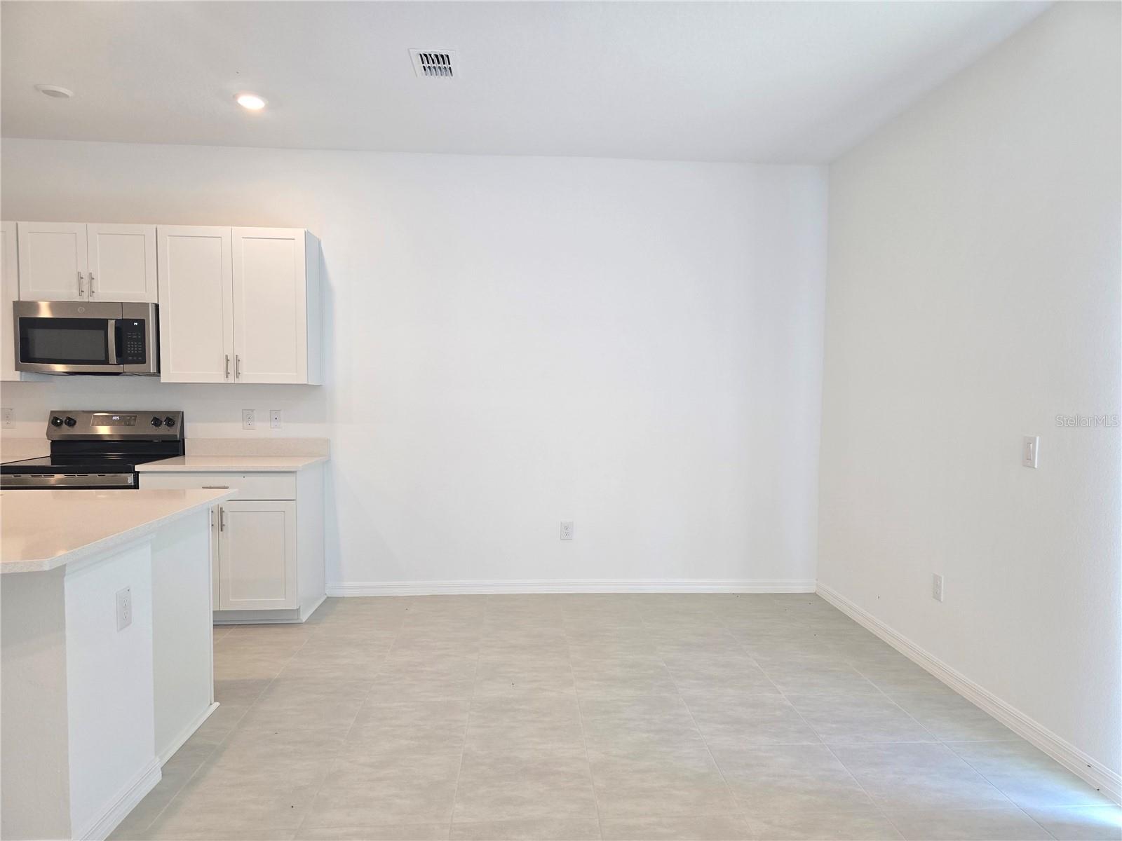 2073 HALLIER CV, WESLEY CHAPEL, FL, 33543