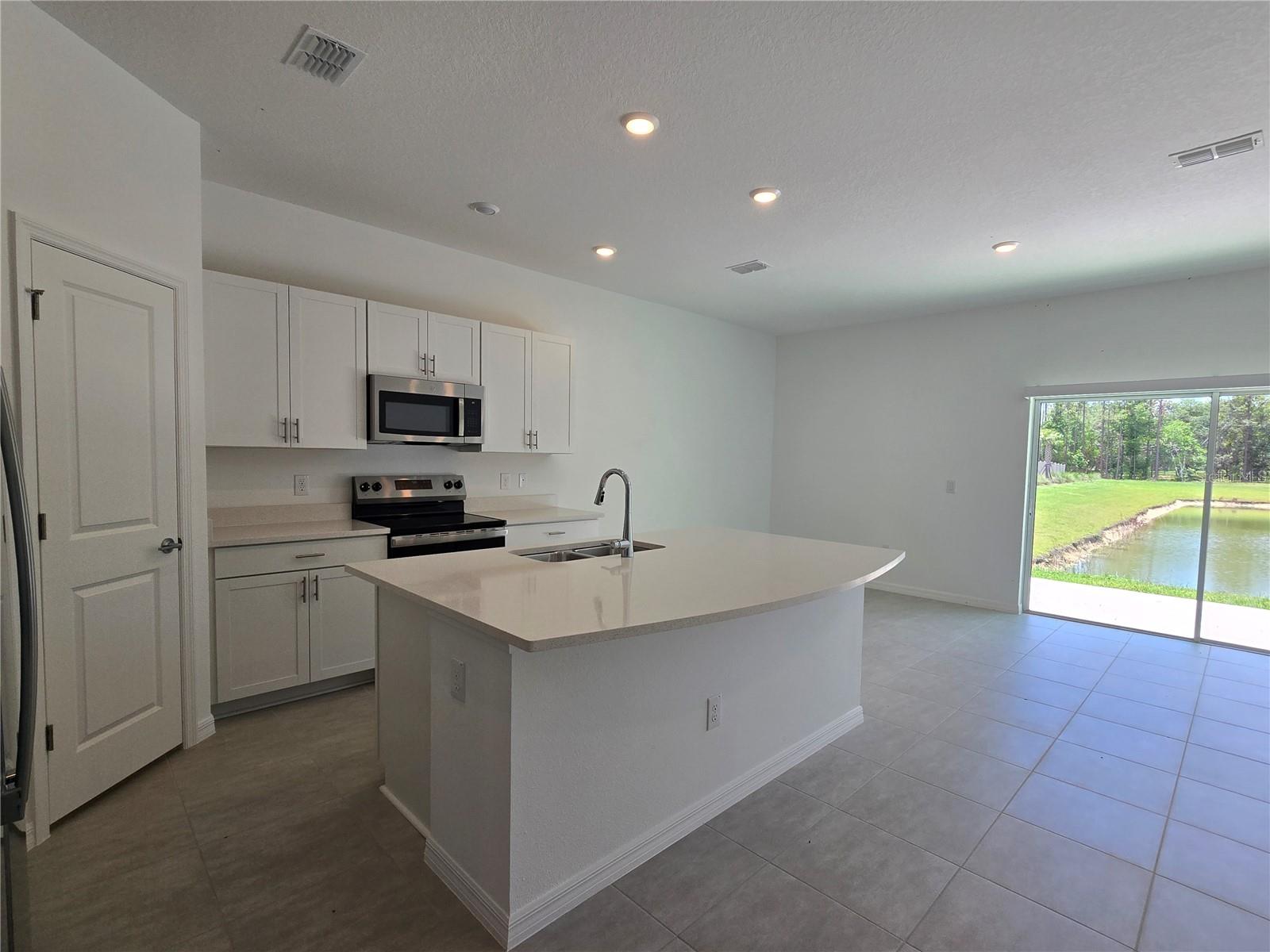 2073 HALLIER CV, WESLEY CHAPEL, FL, 33543