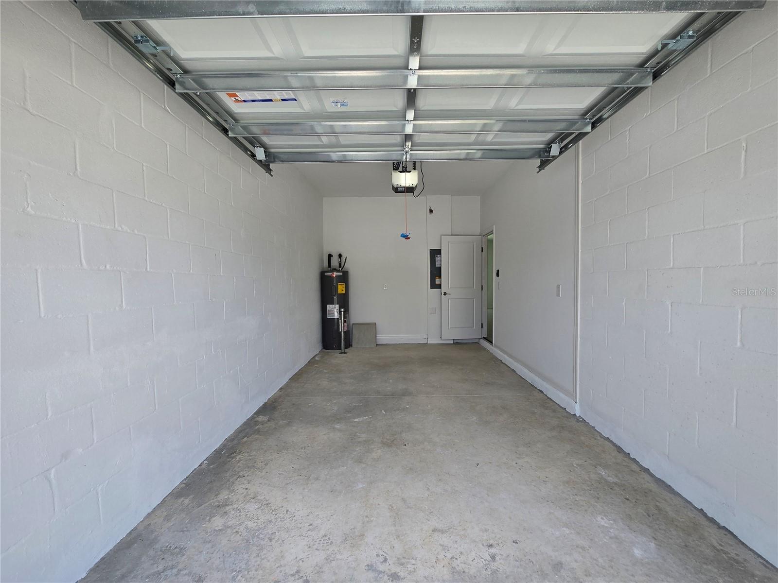 2073 HALLIER CV, WESLEY CHAPEL, FL, 33543