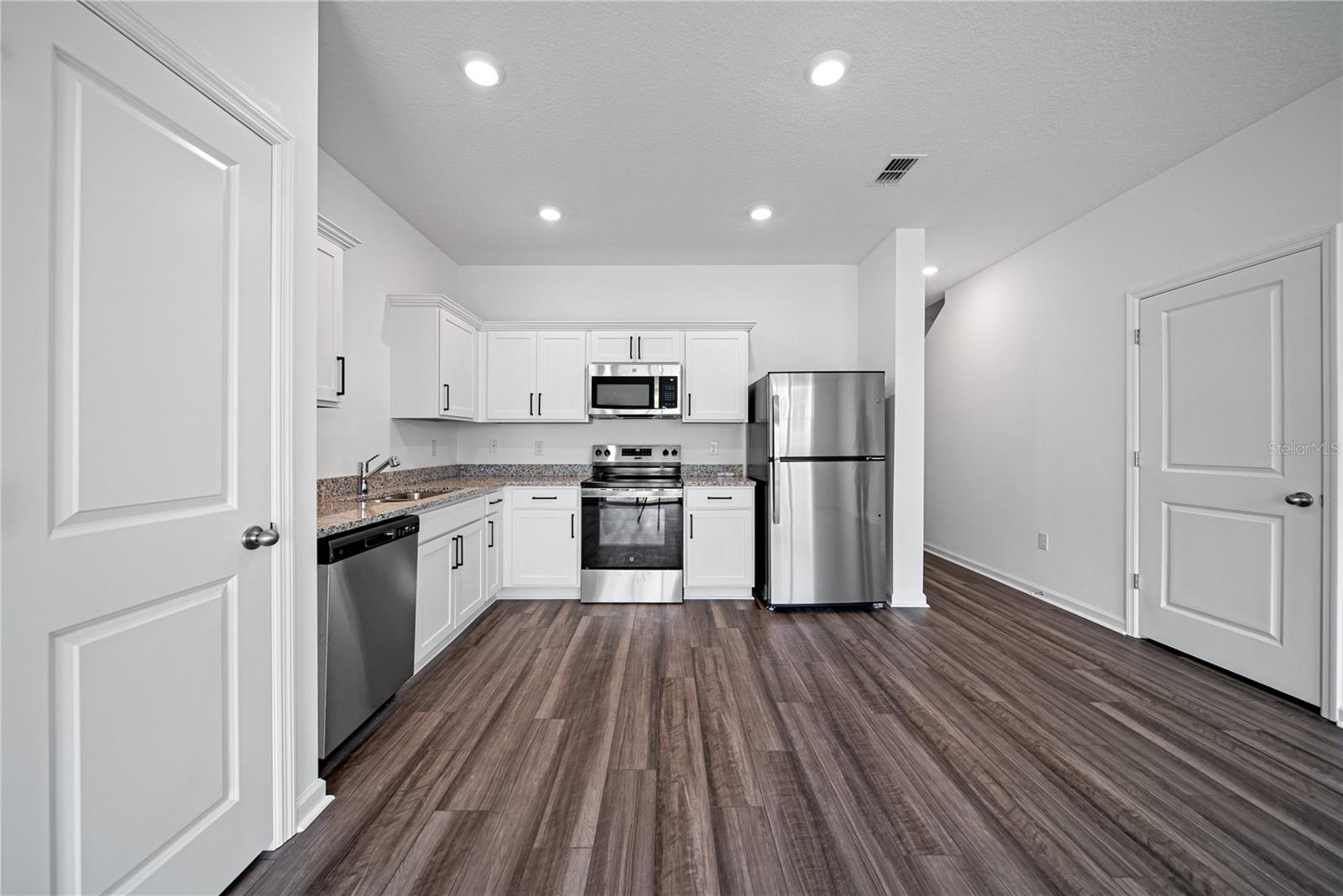 6171 CALLE OCHOA ST, ZEPHYRHILLS, FL, 33542