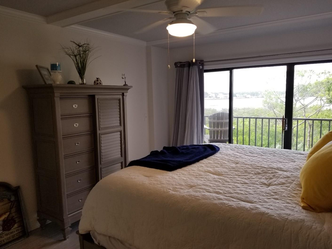 2700 BAYSHORE BLVD #11-302, DUNEDIN, FL, 34698