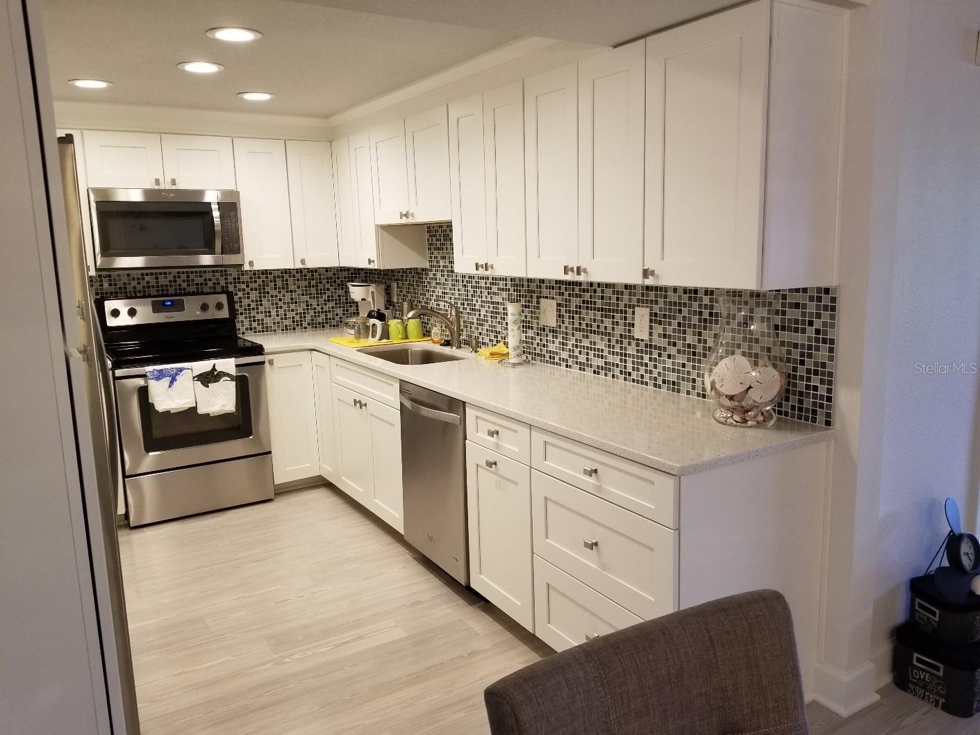 2700 BAYSHORE BLVD #11-302, DUNEDIN, FL, 34698