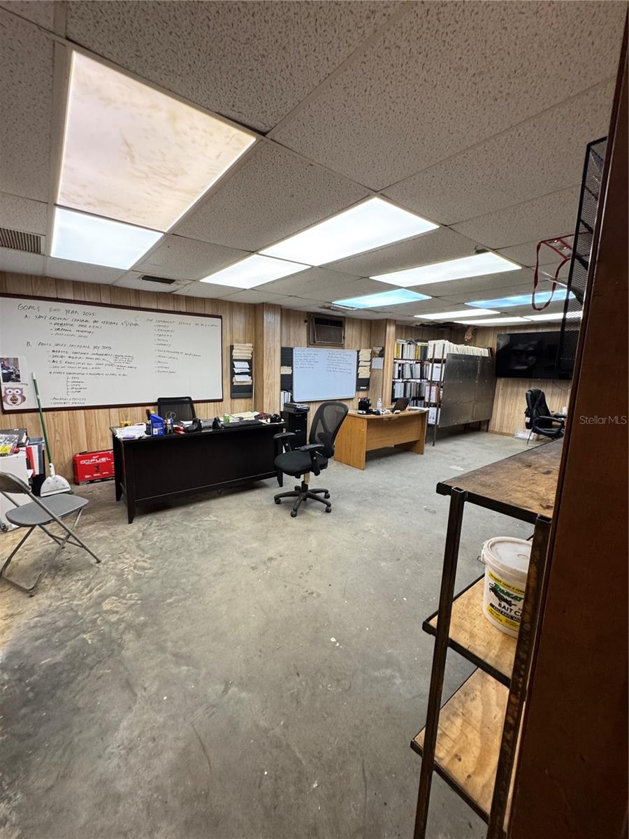 2628 US-441/27, FRUITLAND PARK, FL, 34731