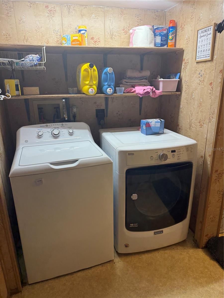 160 CENTER ST, OAK HILL, FL, 32759