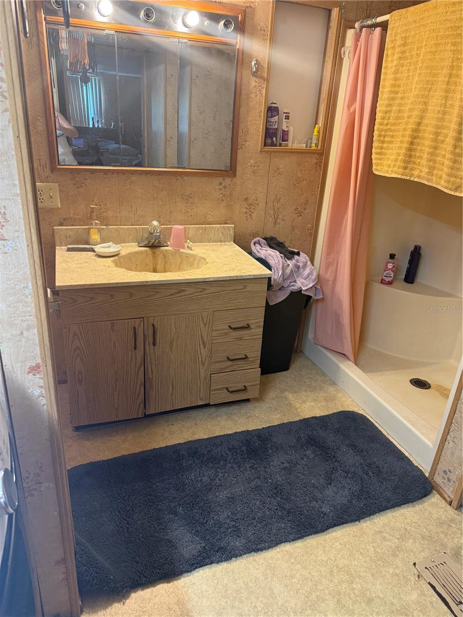 160 CENTER ST, OAK HILL, FL, 32759