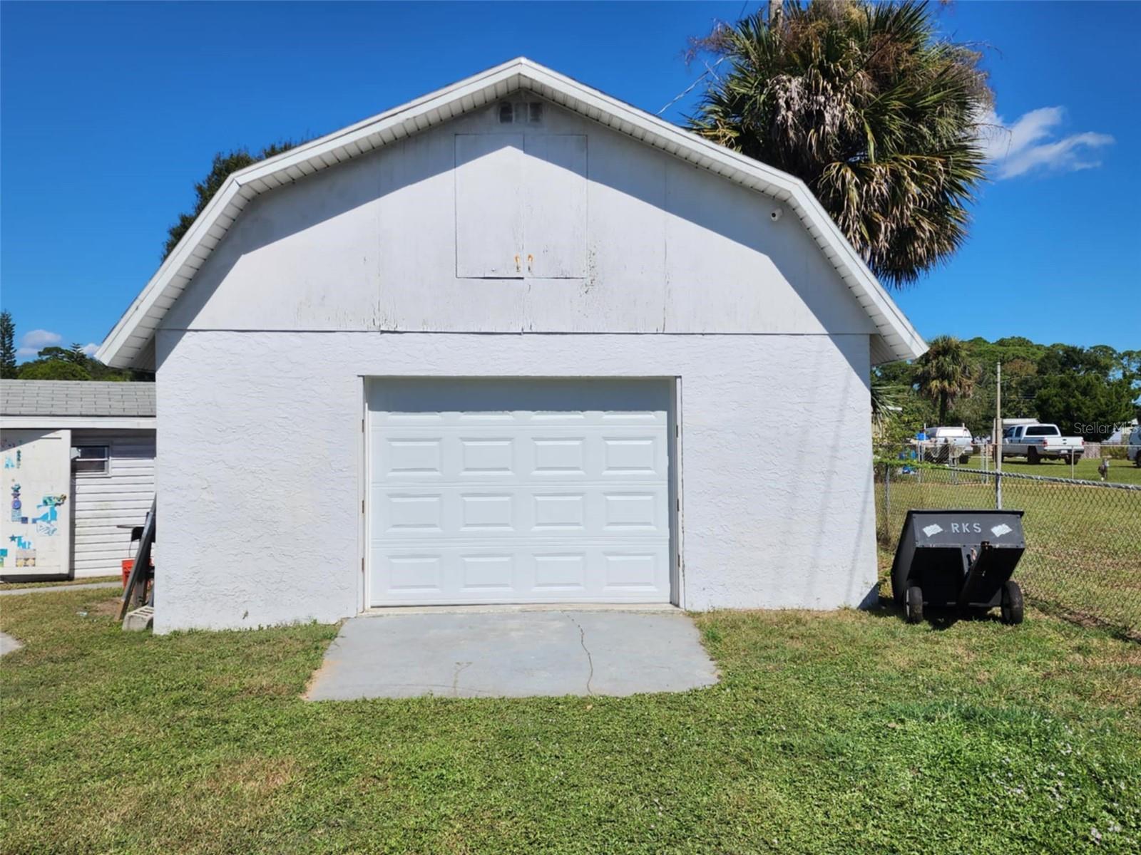 160 CENTER ST, OAK HILL, FL, 32759