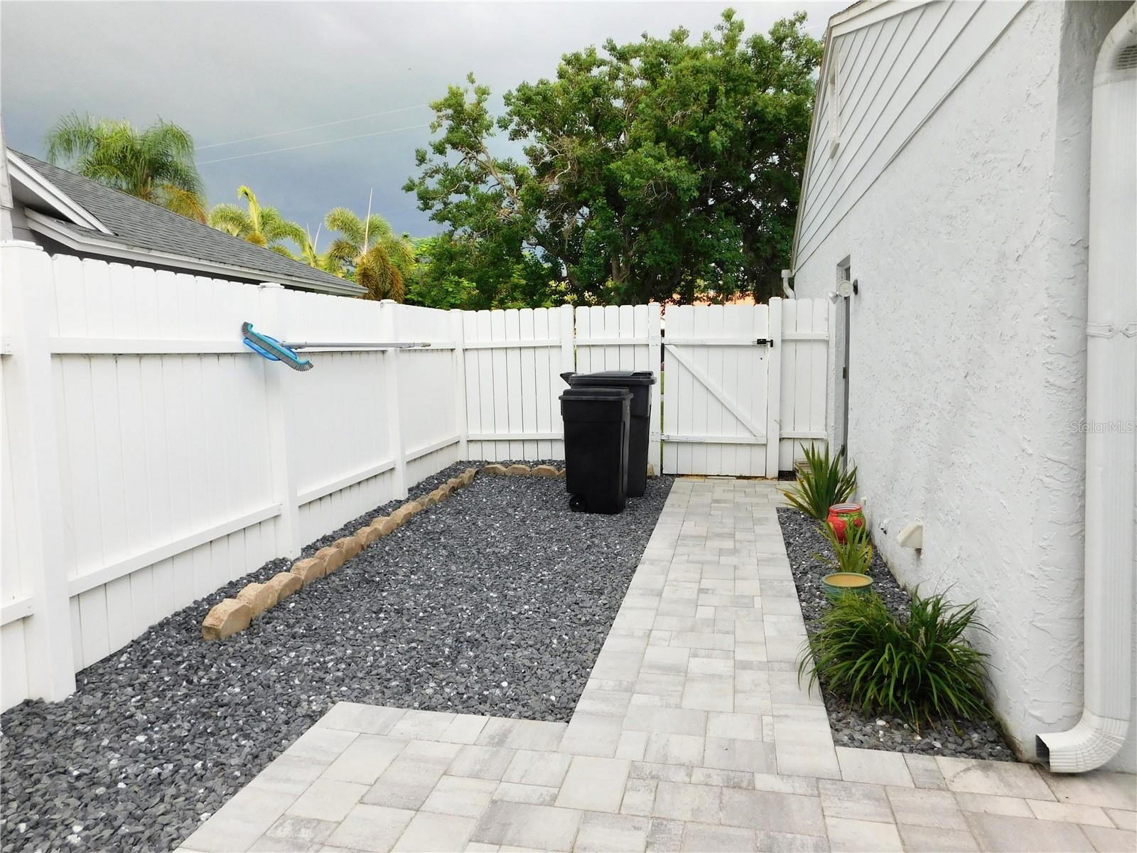 15916 MARSHFIELD DR, TAMPA, FL, 33624