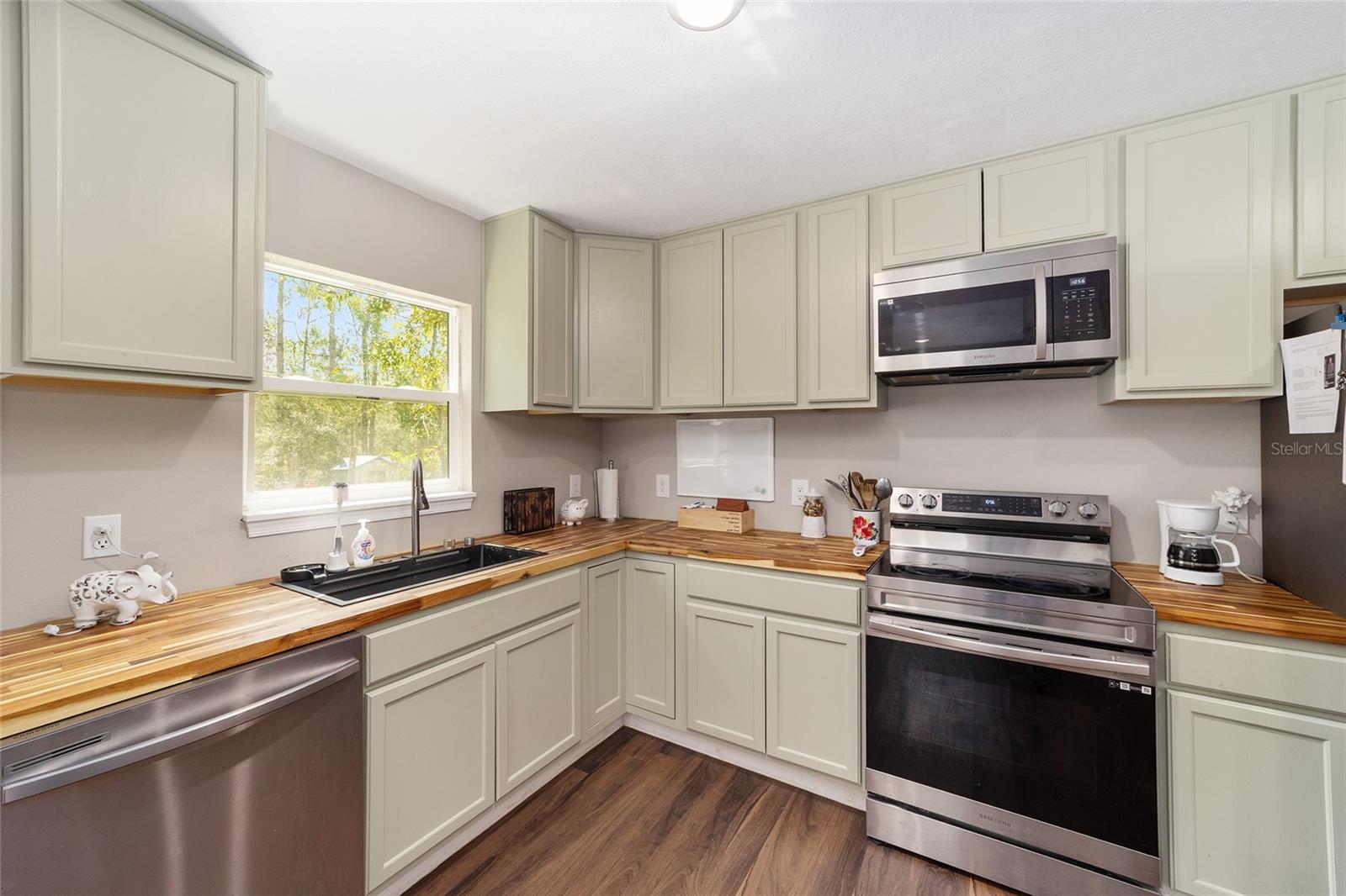 191 SE 148TH AVE, WILLISTON, FL, 32696