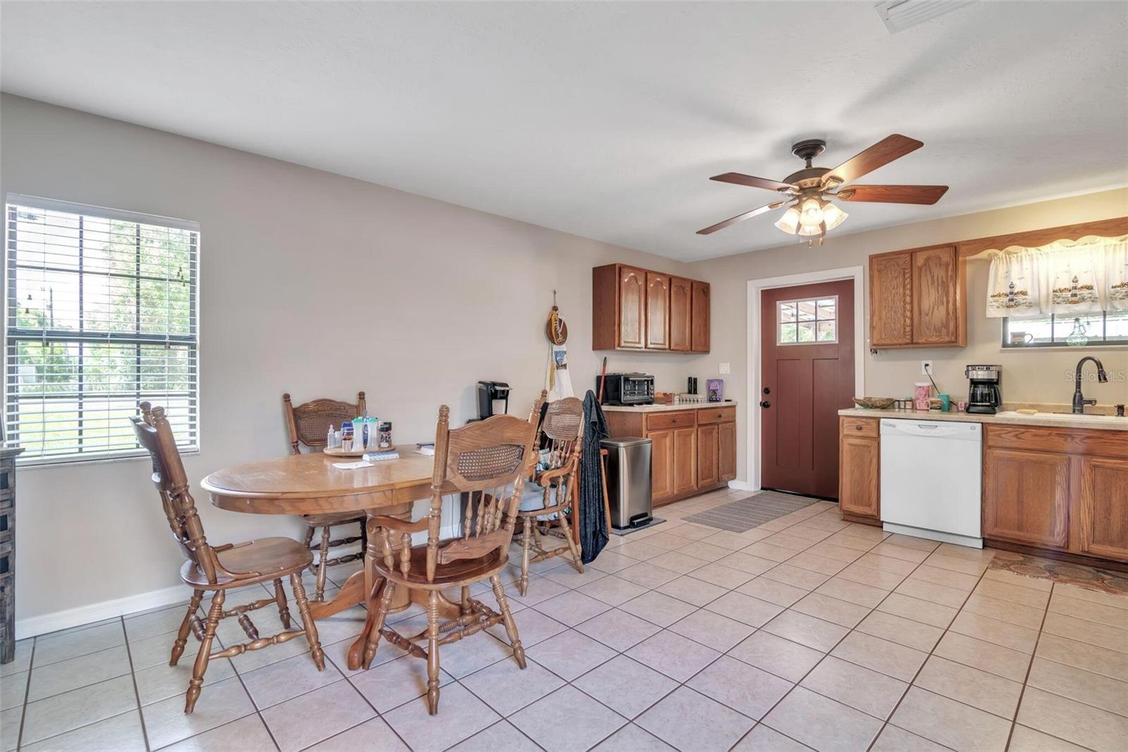 16750 E FORT KING ST, SILVER SPRINGS, FL, 34488