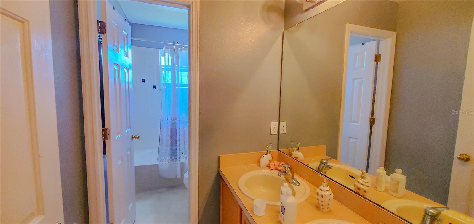 547 BRIGHTON CT, KISSIMMEE, FL, 34758