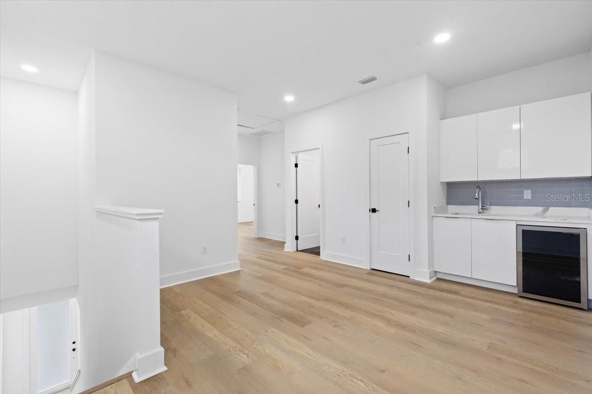 2608 W COLUMBUS DR #2, TAMPA, FL, 33607