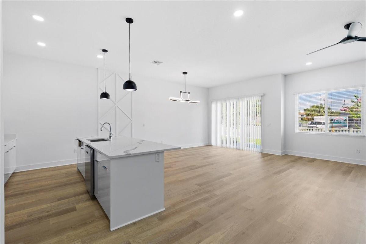 2608 W COLUMBUS DR #2, TAMPA, FL, 33607