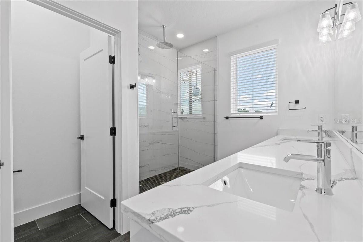 2608 W COLUMBUS DR #2, TAMPA, FL, 33607